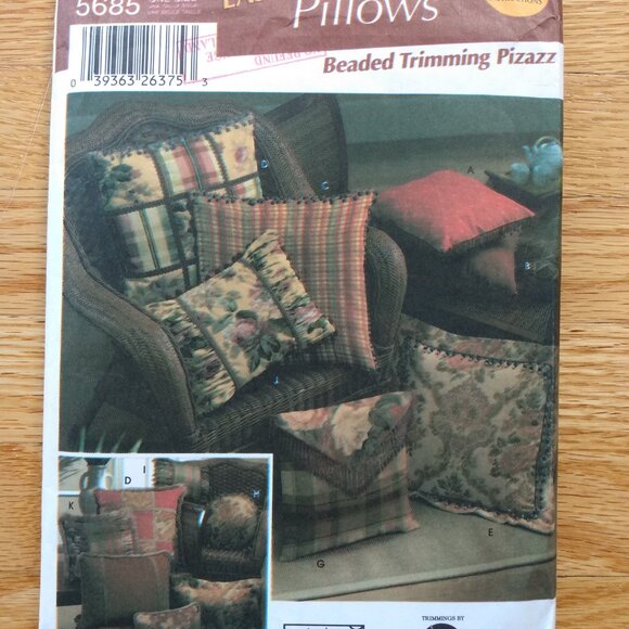 Vintage Pillows Sewing Pattern Throw Toss Cushions Simplicity 5685 UNCUT - Picture 9 of 9